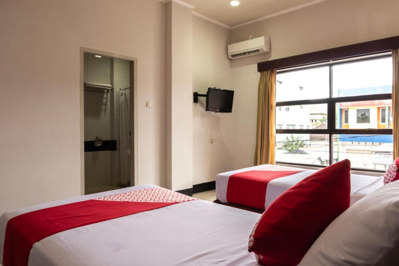 Maktal Hotel Mataram Buitenkant foto
